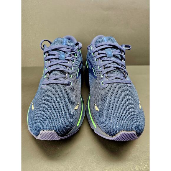 Brooks Men 9 Comfy footwear main image 5